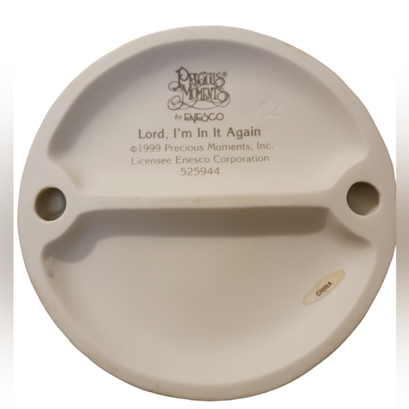 Precious Moments Porcelain Figurine "Lord I'm In It Again" 1999 Collectable - Picture 6 of 9